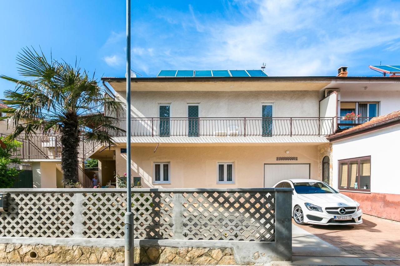 Aleksic Apartment Medulin Exterior photo